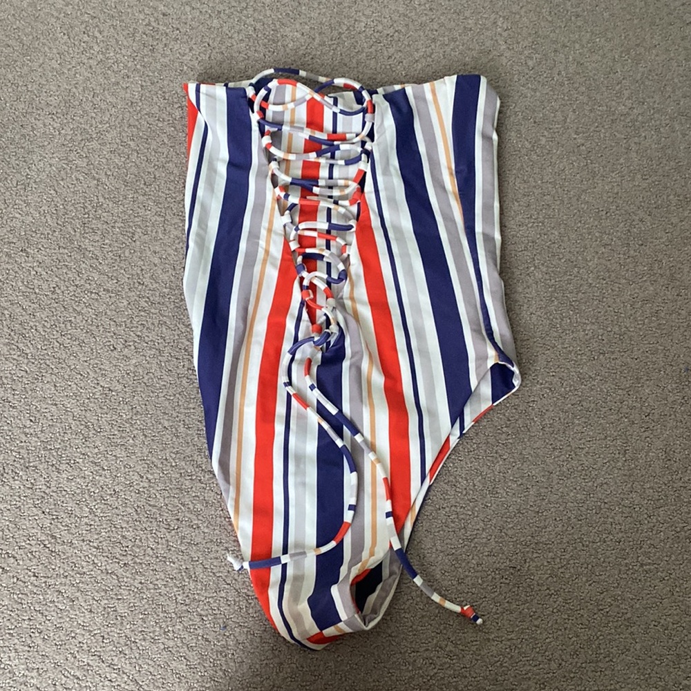 Suit - Picture 2 of 2
